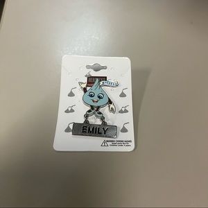 Hershey’s Name Pin